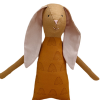 18" Honey Beehive Rabbit
