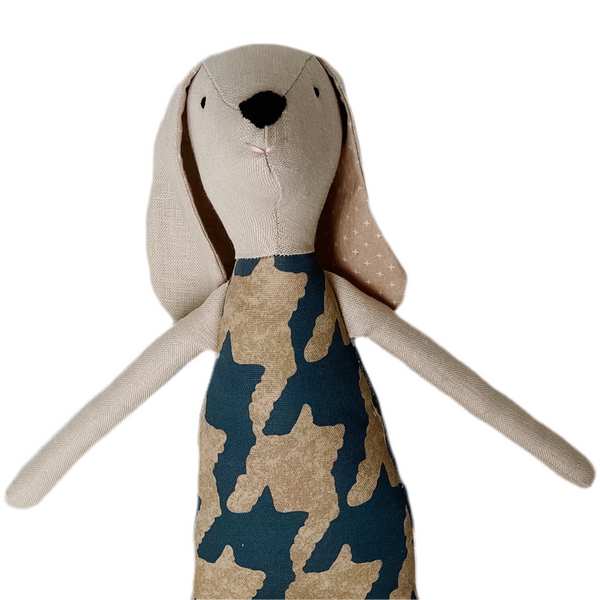 18" Sand Houndstooth Dog in Blue