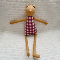 18" Honey Gingham Cat in Fushia