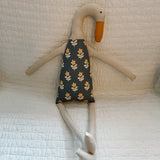 18" Sand Runner Duck in Colonial Blue Daisy