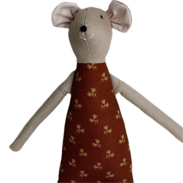 18" Tan Snow in Summer Mouse in Brown