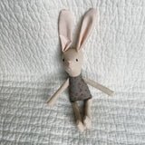 8" Sand Rose Patch Bunny in Green