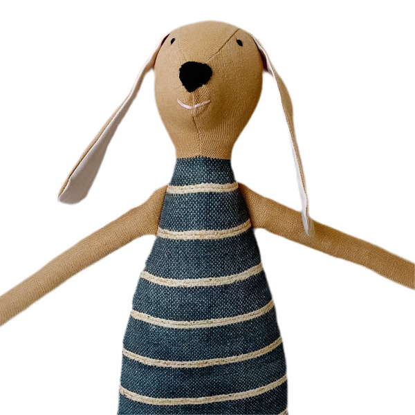 18" Honey Burlap Dog