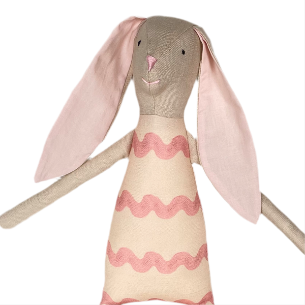 18" Sand RicRac Rabbit in Pink