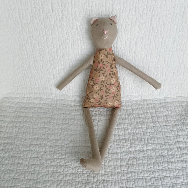 18" Tan Calico Cat in Wheat