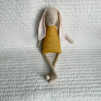 18" Sand Mr. Rabbit in Mustard