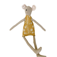 18" Tan Dill Mouse in Tan