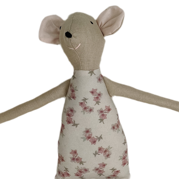 18" Tan Daffodil Mouse in Vintage Pink