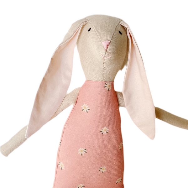 18" Sand Tiny Daisy Rabbit in Pink