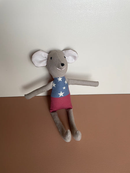 8" Clay Samoan Flag Mouse