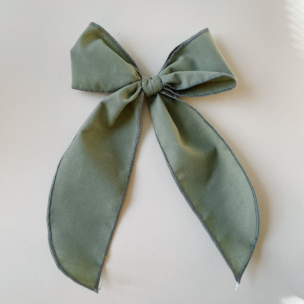 Large Bow