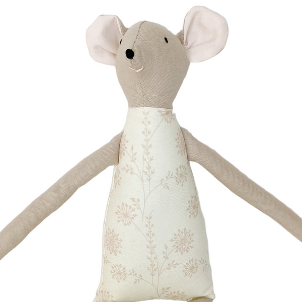 18" Tan Dill Mouse in Cream