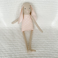 18" Sand Carnation Rabbit in Pink