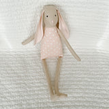 18" Sand Carnation Rabbit in Pink