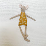 18" Tan Dill Mouse in Tan