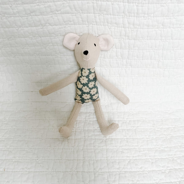 8" Sand Berry Mouse
