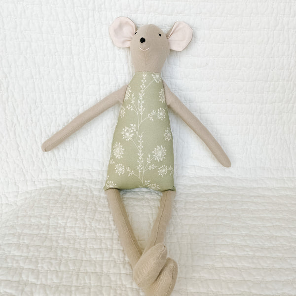 18" Tan Dill Mouse in Green