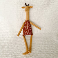 22” Honey Northern Giraffe in Brown